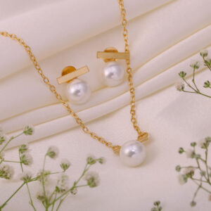 Elara Pearl Set