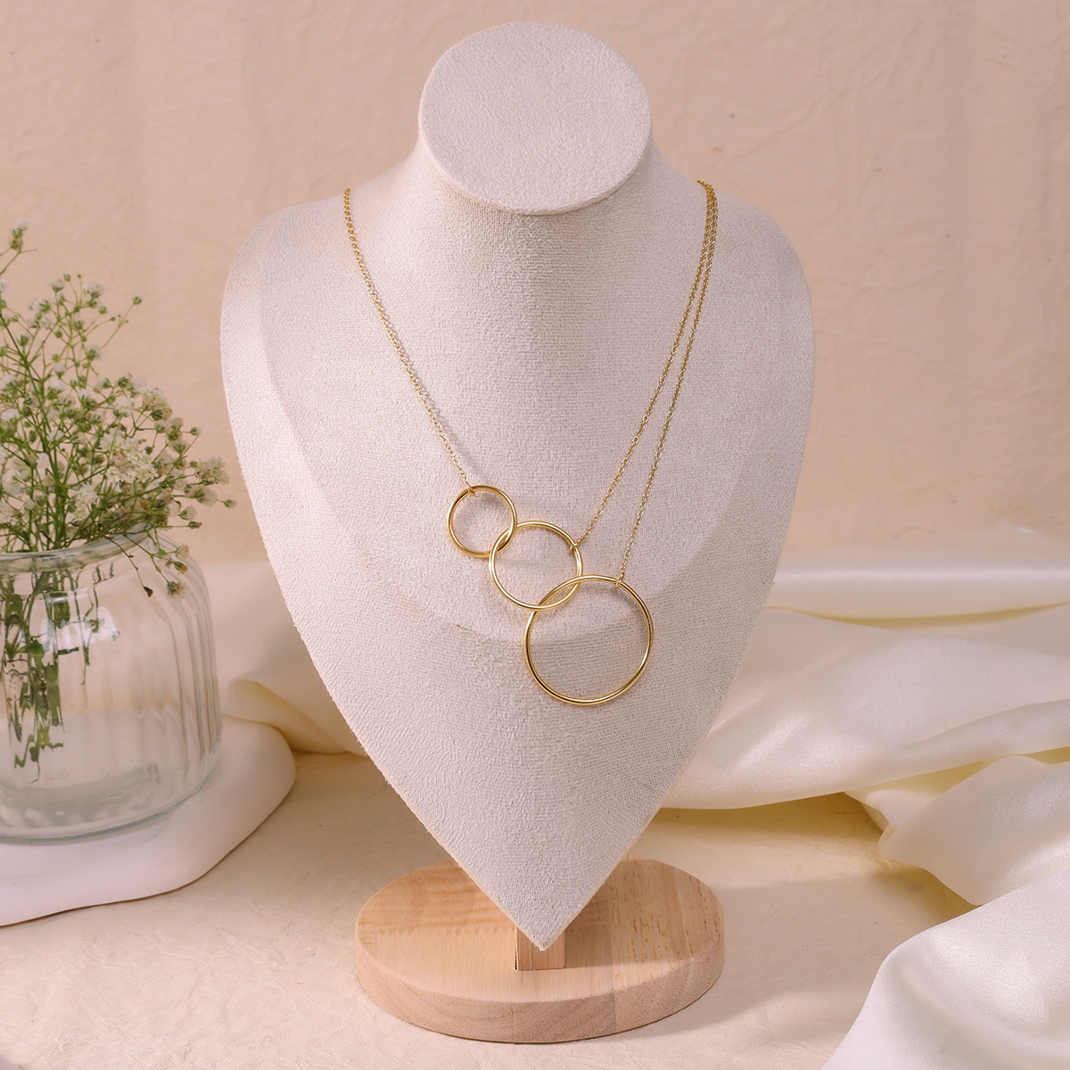 Liora Interlink Necklace - Image 2
