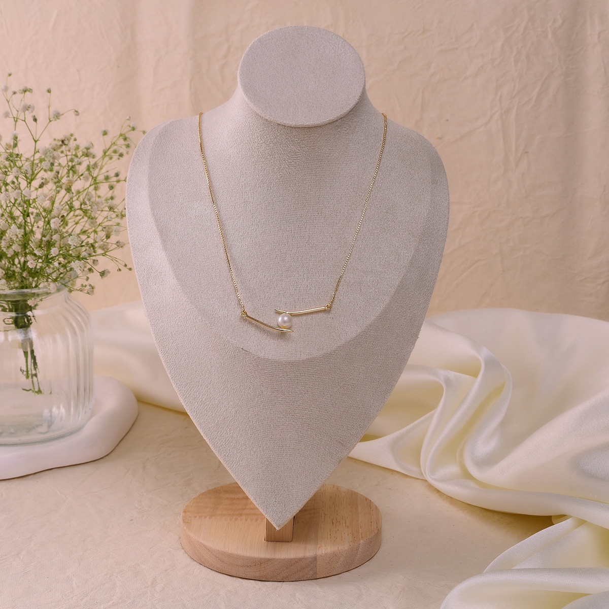 Aarohi Pearl Necklace - Image 2